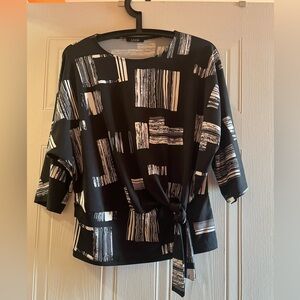 🇨🇦Lace. Black and White Geometric Women's Blouse